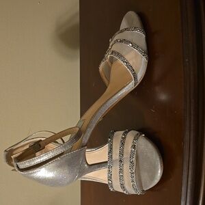 Betsy Johnson Sparkly High Heeled Sandals Size 8.5